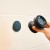 FIDLOCK_VACUUM_wall-base_Befestigung-Schritt-4-VACUUM-Kopf-auf-Wandhalterung-befestigen_1920x1920.jpg