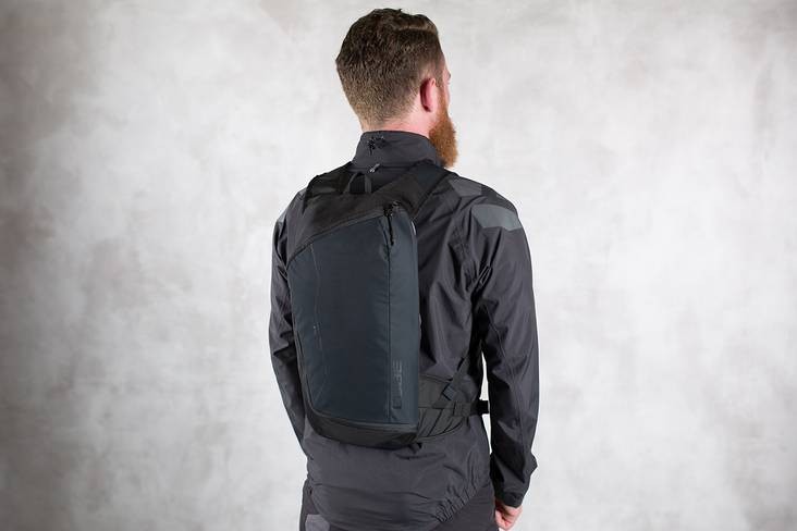 Plecak CUBE pure 4RACE czarny 4L-11320