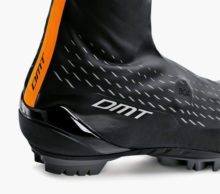 WKM1_Black_Dett_02.jpg