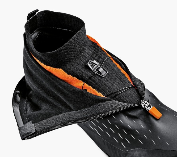WKM1_Black_Dett_01.jpg