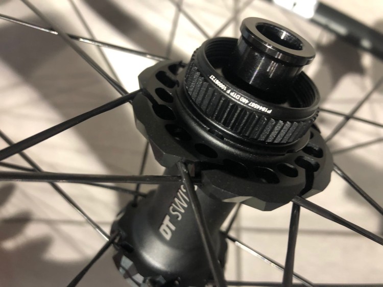 Zestaw kół szosa gravel Dtswiss ER 1600 DISC -21720