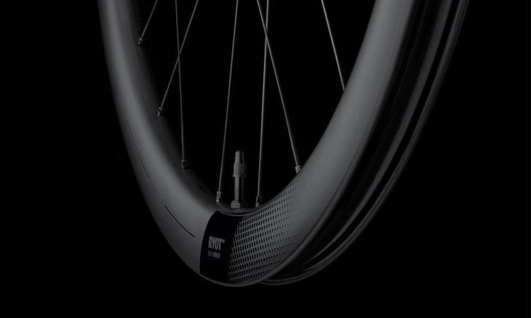 FFWD RYOT44 detail2.jpg