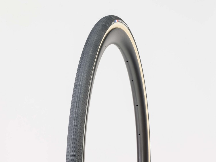 Opona Bontrager R4 Classics Hard-Case Lite 700x28 -28979