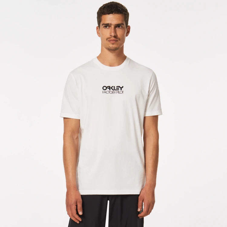 193517098704_everyday-factory-pilot-tee_white_alternate_d04.webp
