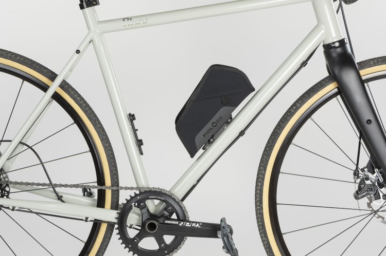 Torba FIDLOCK Essential na rame M czarna -29701