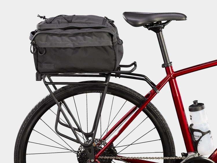BontragerMIKUtilityTrunkWithPanniers_22739_A_Alt2.jpg
