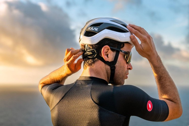 pol_pl_Kask-rowerowy-KASK-ELEMENTO-Bialy-2039_5.jpg
