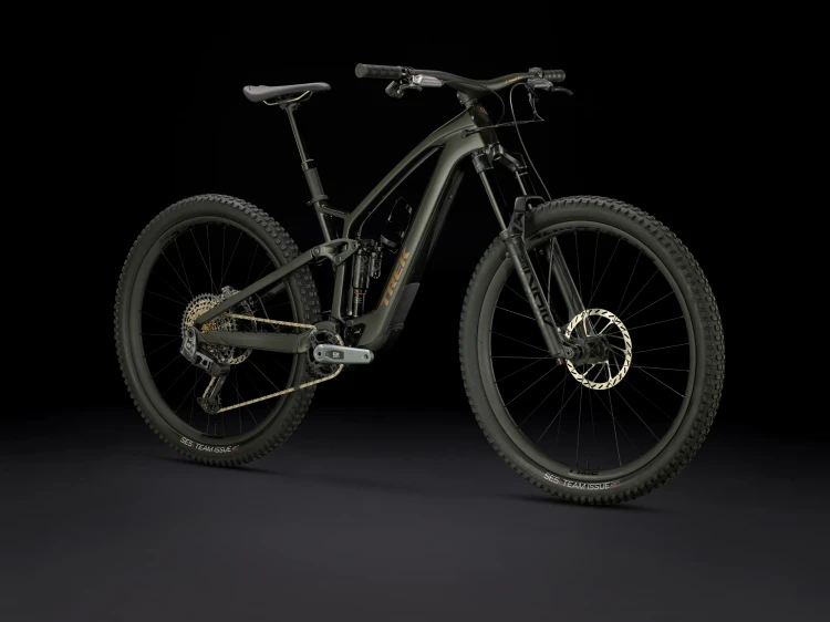 FuelEXe98GXAXSUS-24-41656-A-Portrait.webp