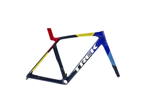 MadoneSLRDiscFrameset-25-46775-B-Primary.webp