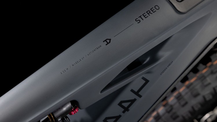 synqup_802800_D_01.jpg