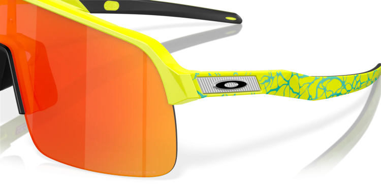 0OO9463__946367__P21__shad__fr4.png