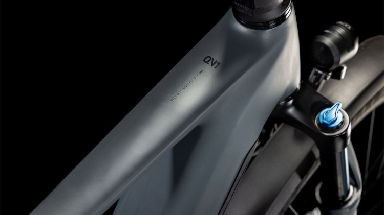 synqup_812050_D_00.jpg