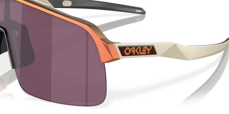 0OO9463__946358__P21__shad__fr4.png
