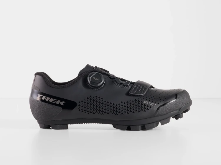 TrekForayMountainShoe-45272-A-Primary.webp