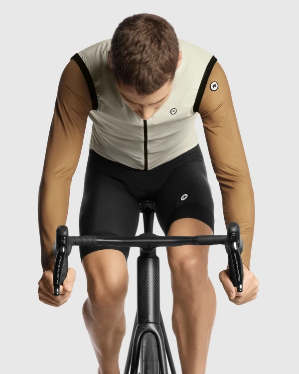 ASSOS_11.34.389.1L_31.webp