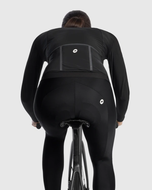 ASSOS_12.30.411.18_32.webp
