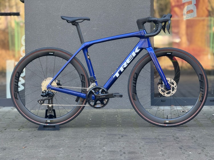 Trek_Domane_SL6_FFWD_Tyro_2.jpeg