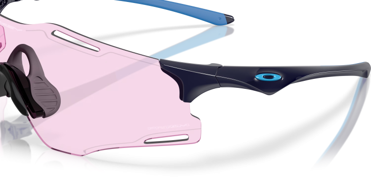 0OO9512D__951204__P21__shad__al3.png