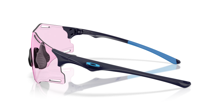 0OO9512D__951204__P21__shad__lt.png