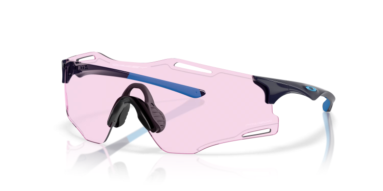 0OO9512D__951204__P21__shad__qt.png