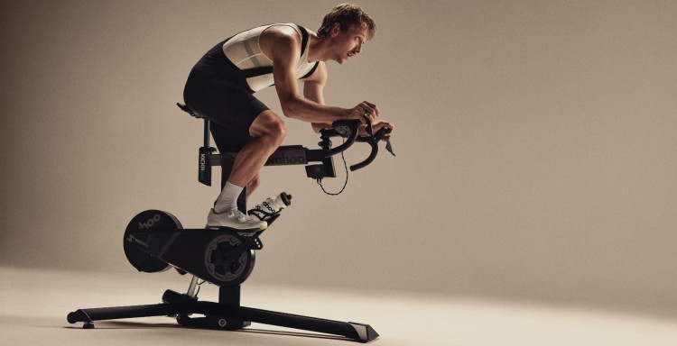 Wahoo_KICKR BIKE PRO_WFBIKE4_CAMPAIGN_RIDING_00524-01 (webres).jpg