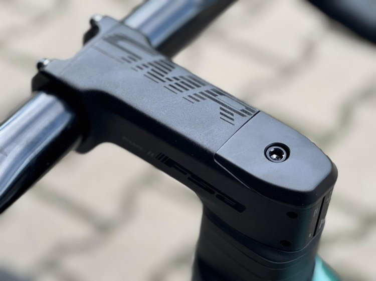 KTM_Revelator_Alto_Elite_Di2_oxygen_green8