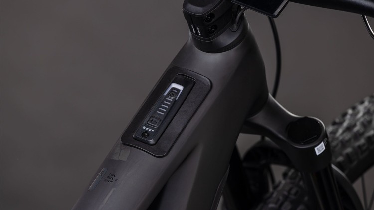 synqup_102350_D_00.jpg