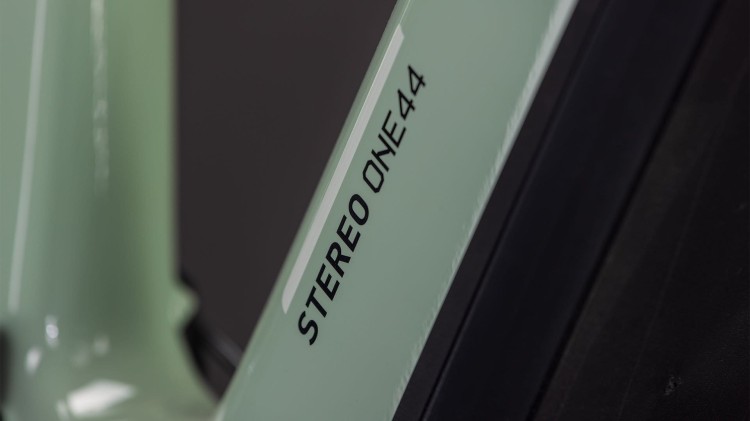 synqup_102370_D_03.jpg