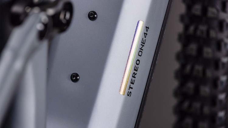 synqup_102600_D_01.jpg