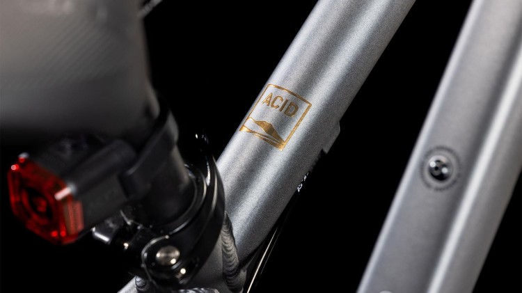 rower-cube-851330-acid-200-disc-allroad (3).jpg