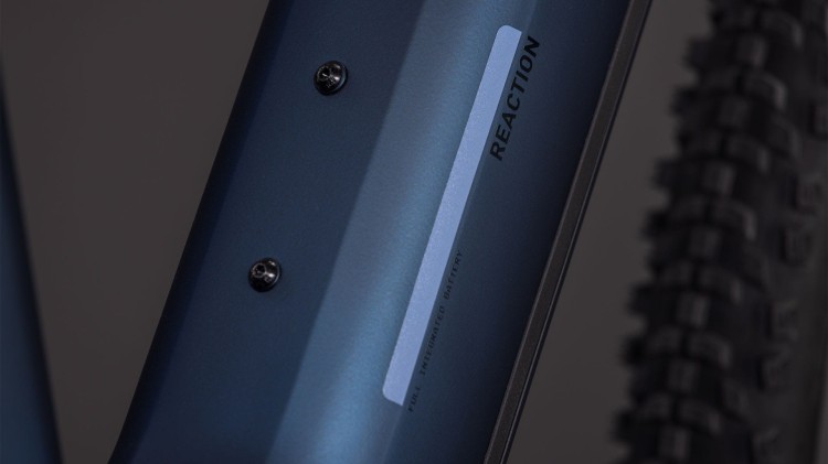synqup_107100_D_03.jpg