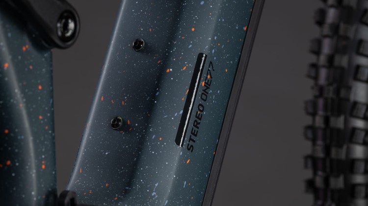synqup_103600_D_02.jpg