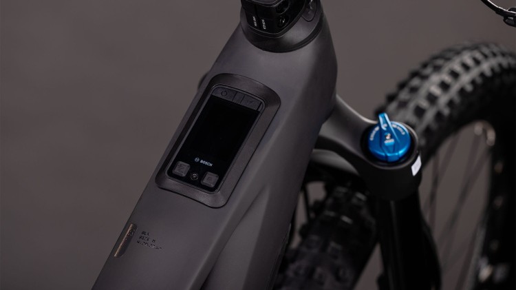 synqup_103300_D_00.jpg
