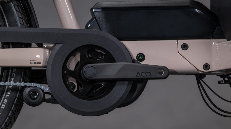 synqup_124200_D_03.jpg