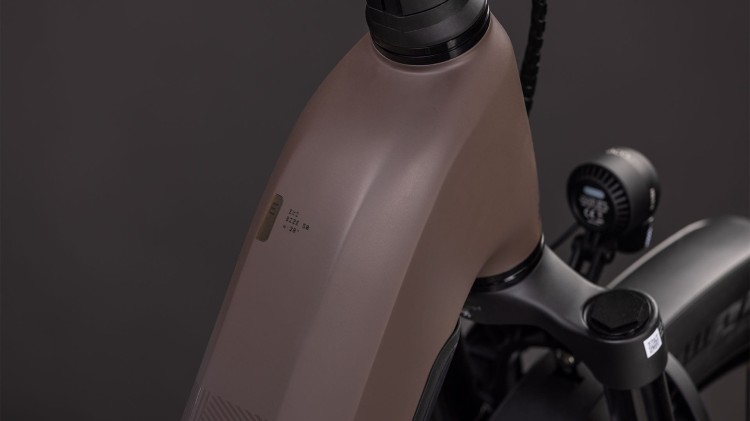 synqup_112502_D_00.jpg