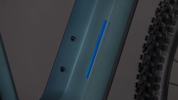 synqup_108112_D_01.jpg