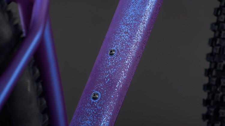 synqup_144200_D_01.jpg