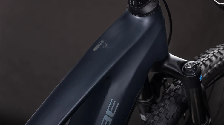 synqup_101100_D_01.jpg