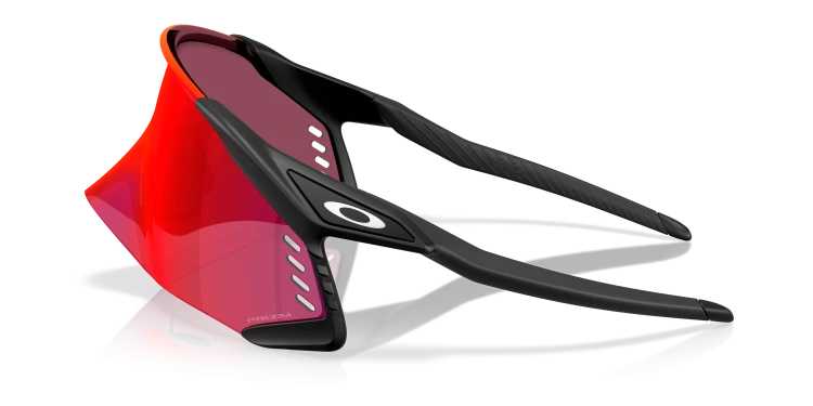 0OO9501__950101__P21__shad__lt.png