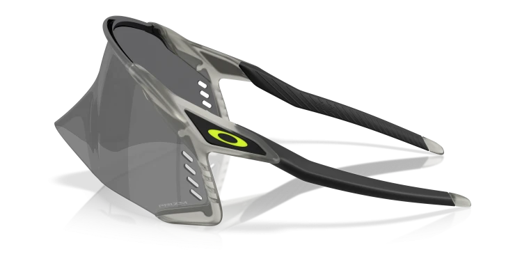 0OO9501__950107__P21__shad__lt.png