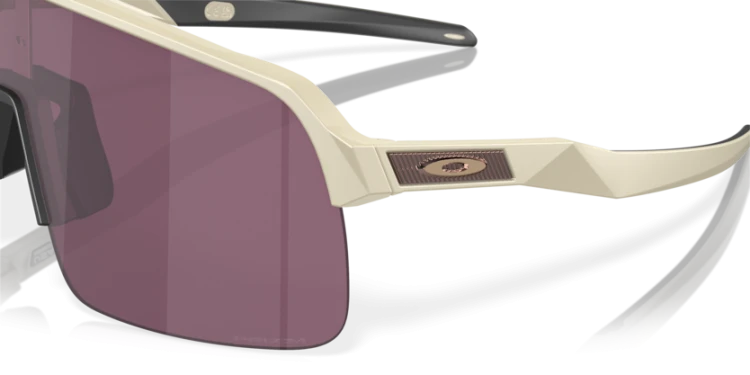 0OO9463__946352__P21__shad__al3.png