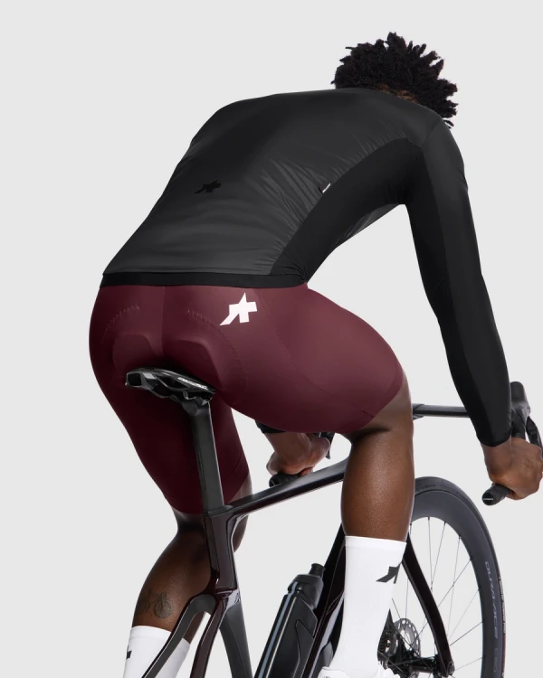 ASSOS_11.32.434.18_32.webp