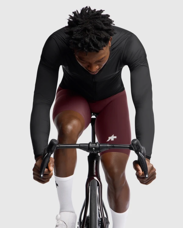 ASSOS_11.32.434.18_31.webp