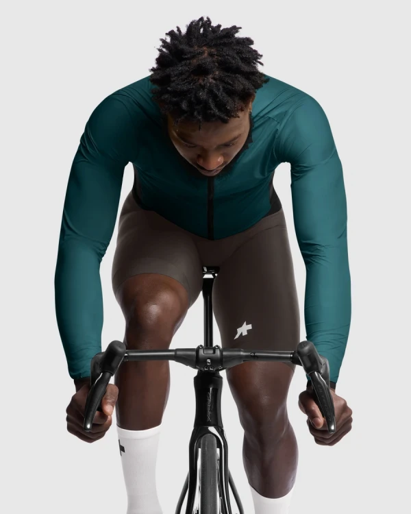 ASSOS_11.32.434.2W_31.webp