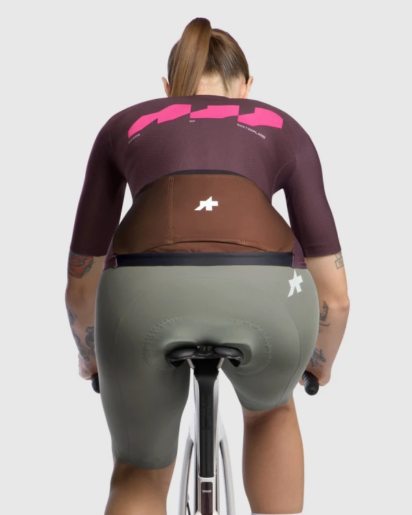 ASSOS_12.20.447.4X_32.webp