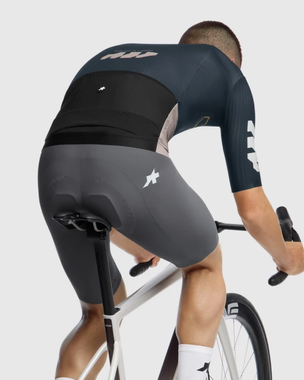 ASSOS_11.20.448.2X_33.webp