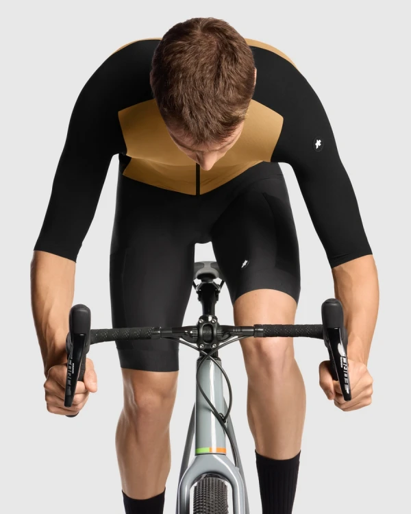 ASSOS_51.20.217.3V_31.webp