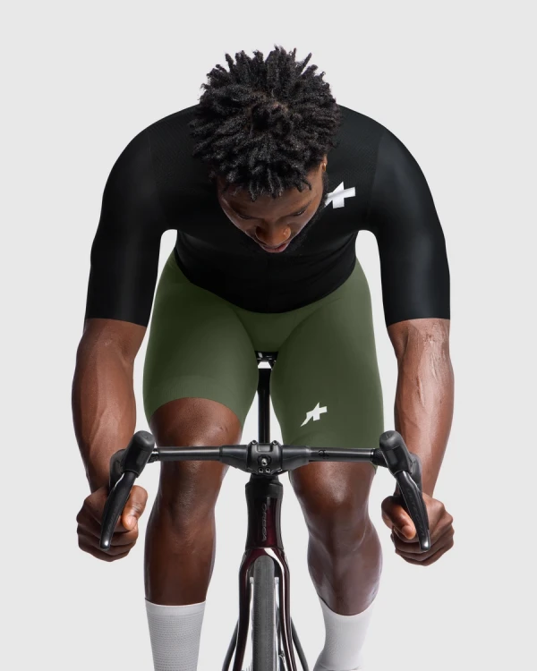 ASSOS_11.20.432.18_31.webp