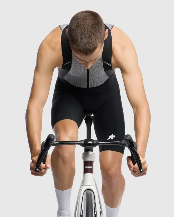 ASSOS_11.10.317.18_31.webp