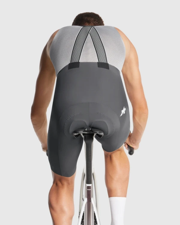 ASSOS_11.10.290.1U_32.webp